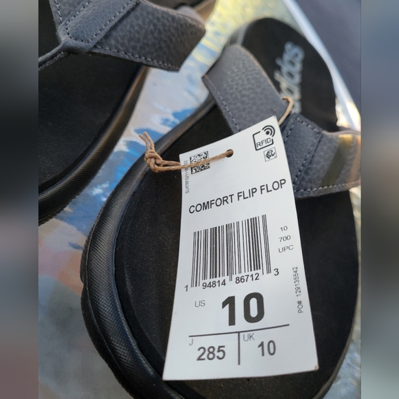 Adidas comfort flip flops. Men size 10 - Picture 7 of 7